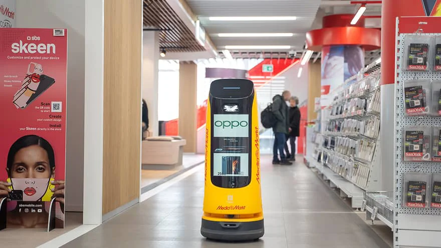Media Markt's Robotic Staff: KettyBot and BellaBot Set a New Standard for Retail Efficiency