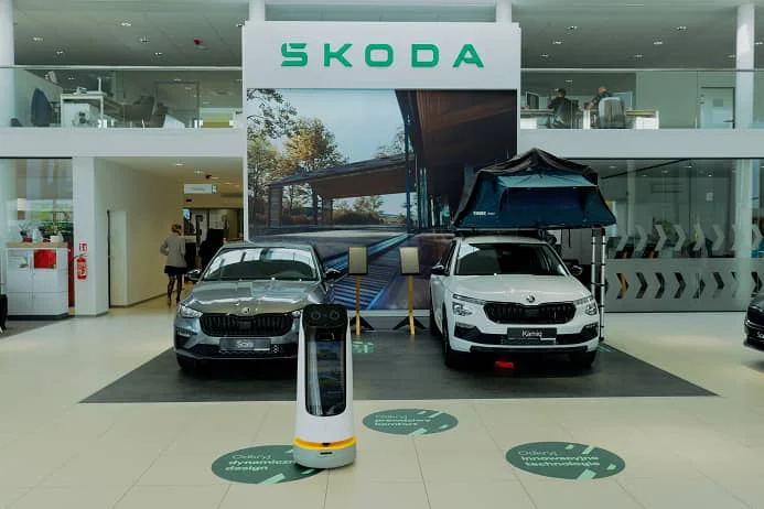 Pudu Robotics Enhances Automotive Sales Services for Motorpol Wrocław in Poland